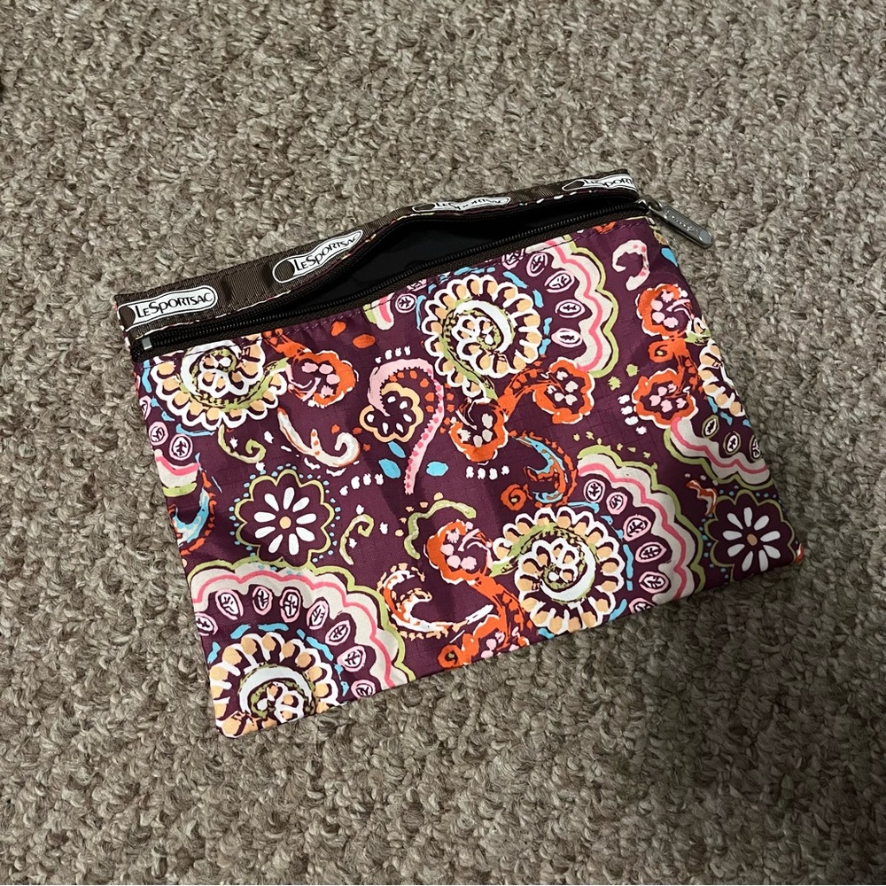 LeSportSac large weekender duffel bag - Picture 3 of 5